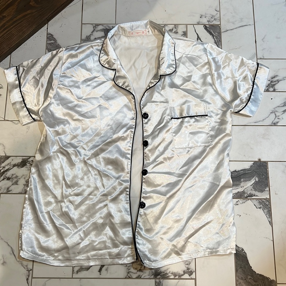 Pajama shirt